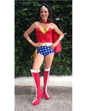 Wonder Woman De Lux view 2